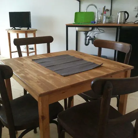 Kulna アパート *